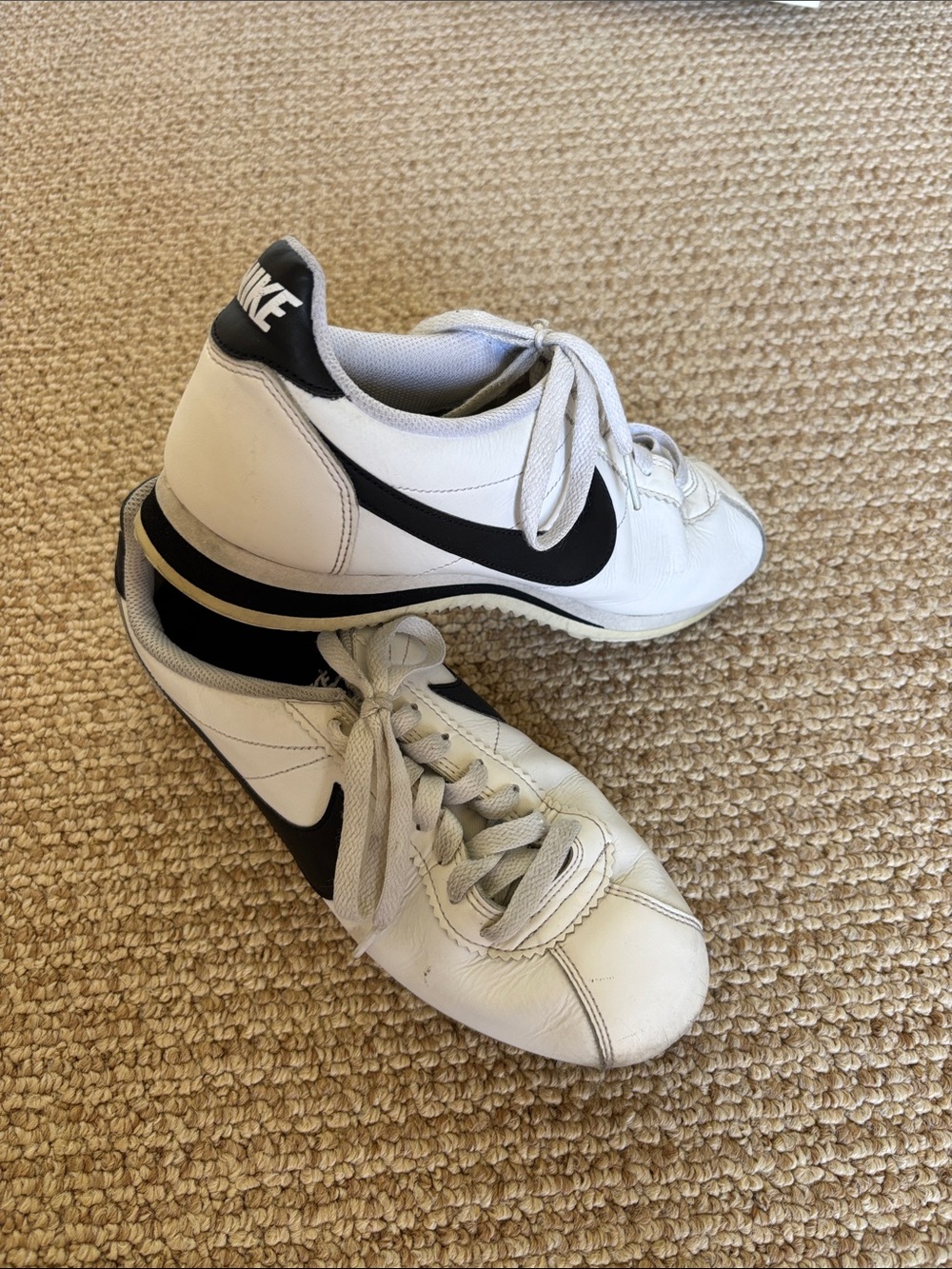 Nike White and Black Slip-On Low Profile Sneakers
